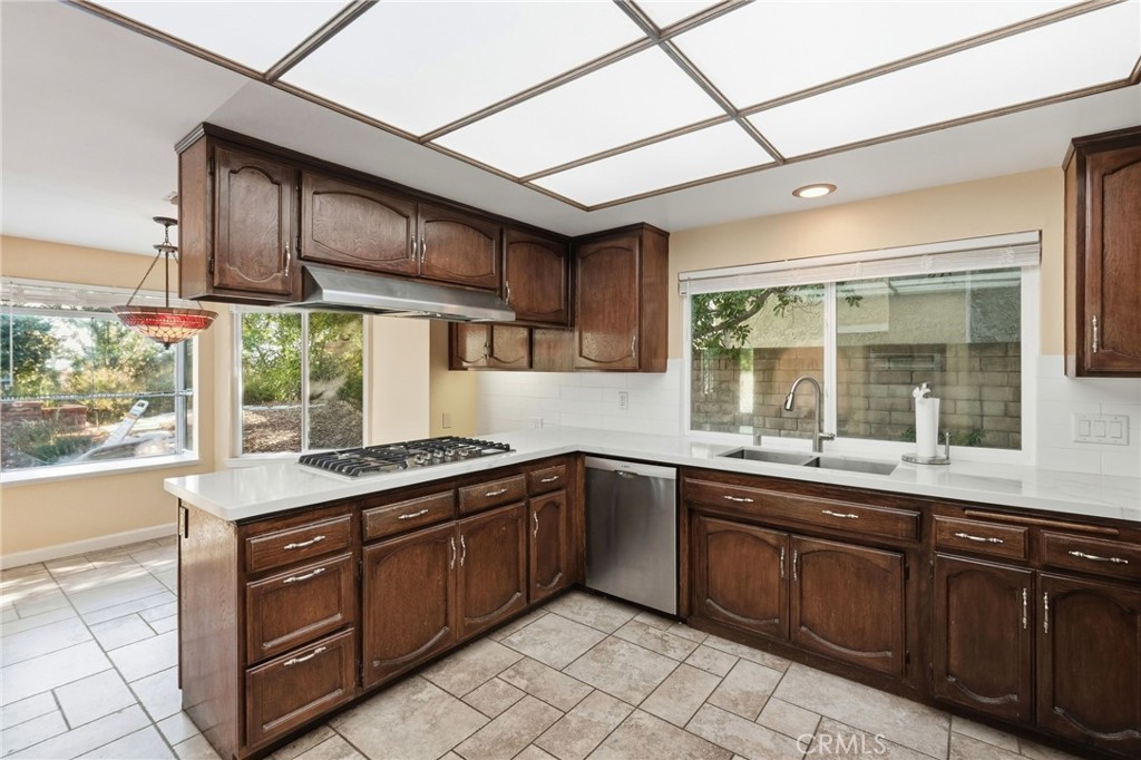 18400 Chatham Lane Porter Ranch, CA 91326 - Photo 50 of 74