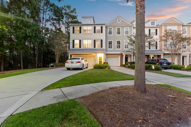 $749,000 | 188 Fair Sailing Road, Mount Pleasant, SC 29466