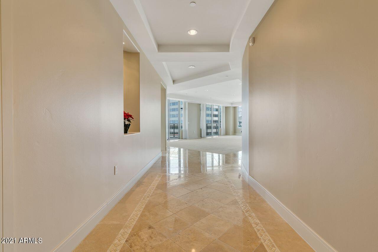 2211 East Camelback Road, Unit 902 Phoenix, AZ 85016 - Photo 5 of 43 Hallway from entrance