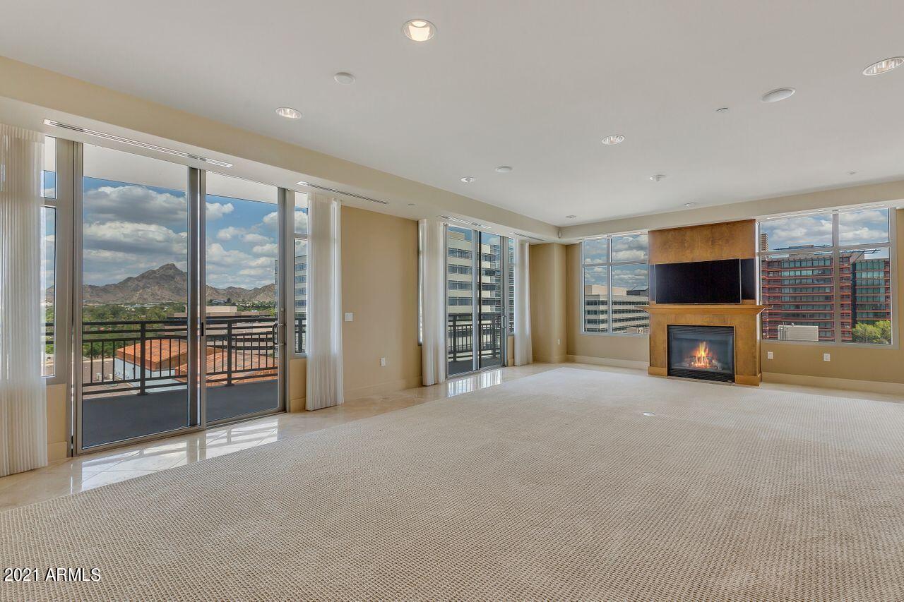 2211 East Camelback Road, Unit 902 Phoenix, AZ 85016 - Photo 7 of 43 Great Room