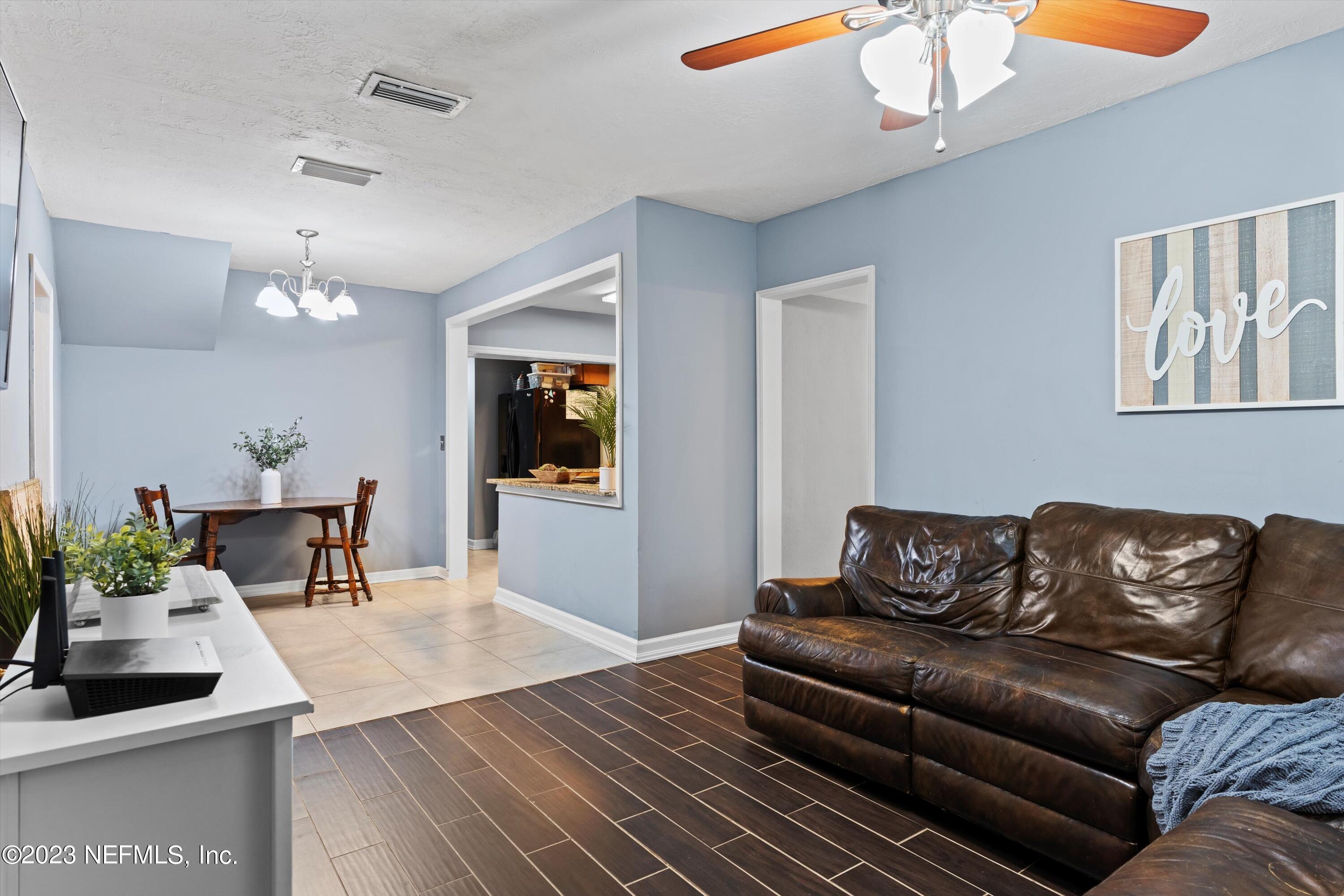 570 Sapelo Road Jacksonville, FL 32216 - Photo 8 of 25 10-Living and Dining Room