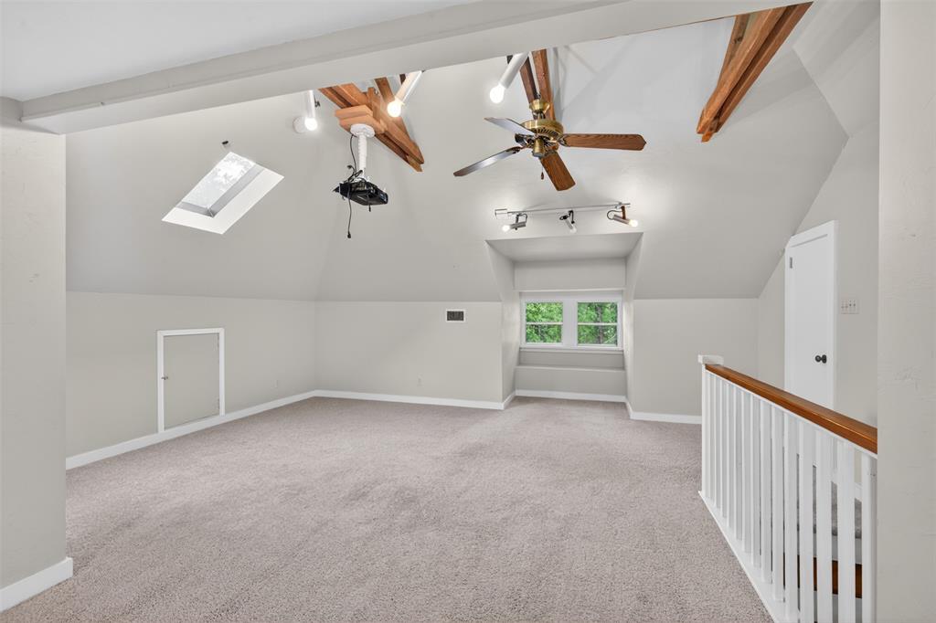 8402 Springridge-Texas Line Road Keithville, LA 71047 - Photo 36 of 40 wooden floor in an empty room