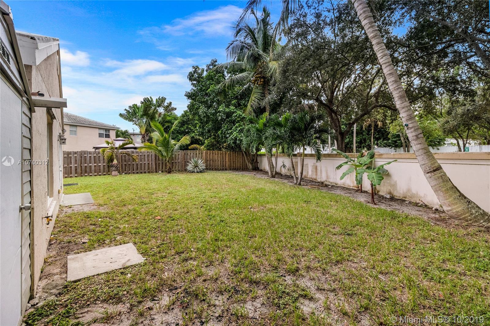 6790 Bayfront Circle Margate, FL 33063 - Photo 17 of 25