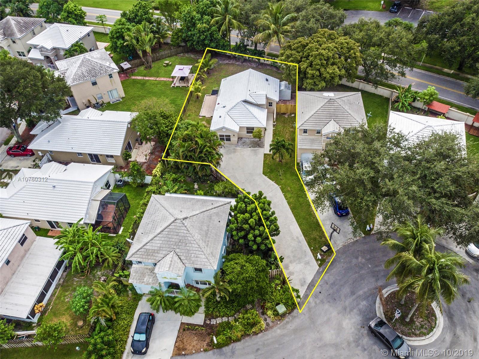 6790 Bayfront Circle Margate, FL 33063 - Photo 21 of 25