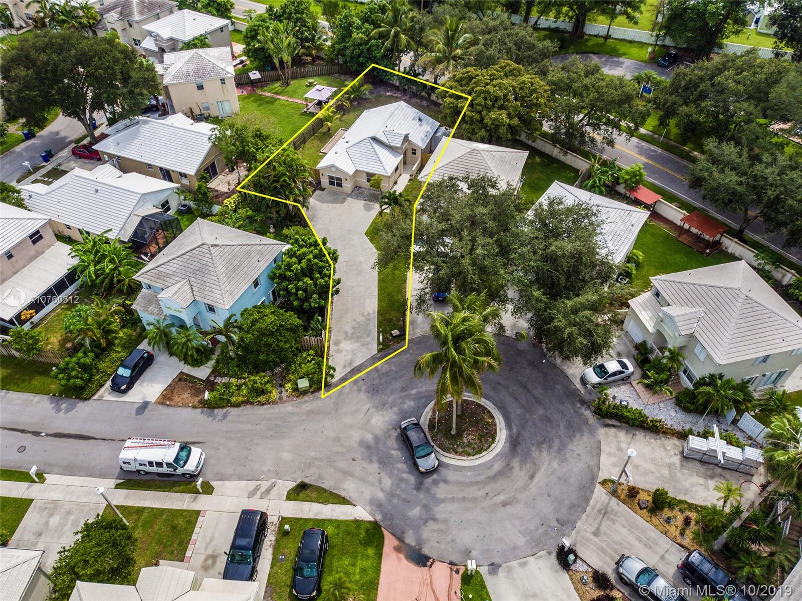 6790 Bayfront Circle Margate, FL 33063 - Photo 22 of 25
