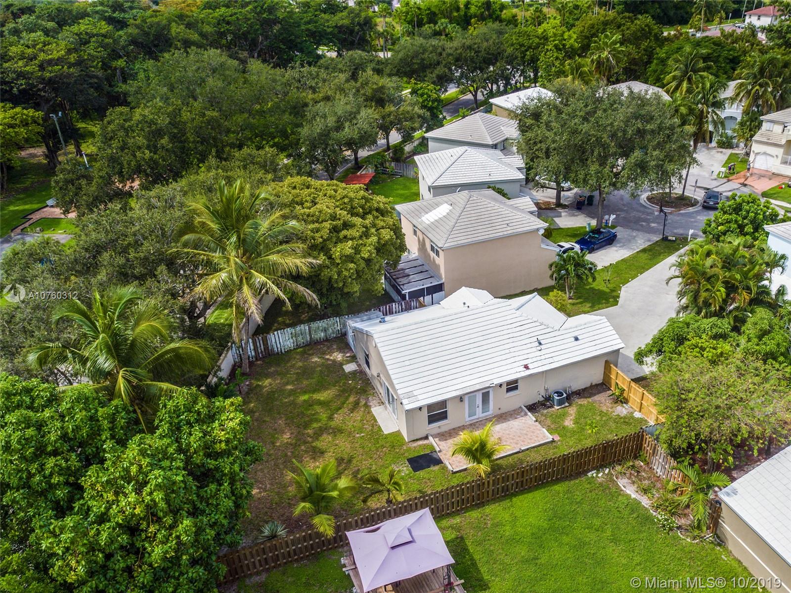 6790 Bayfront Circle Margate, FL 33063 - Photo 24 of 25
