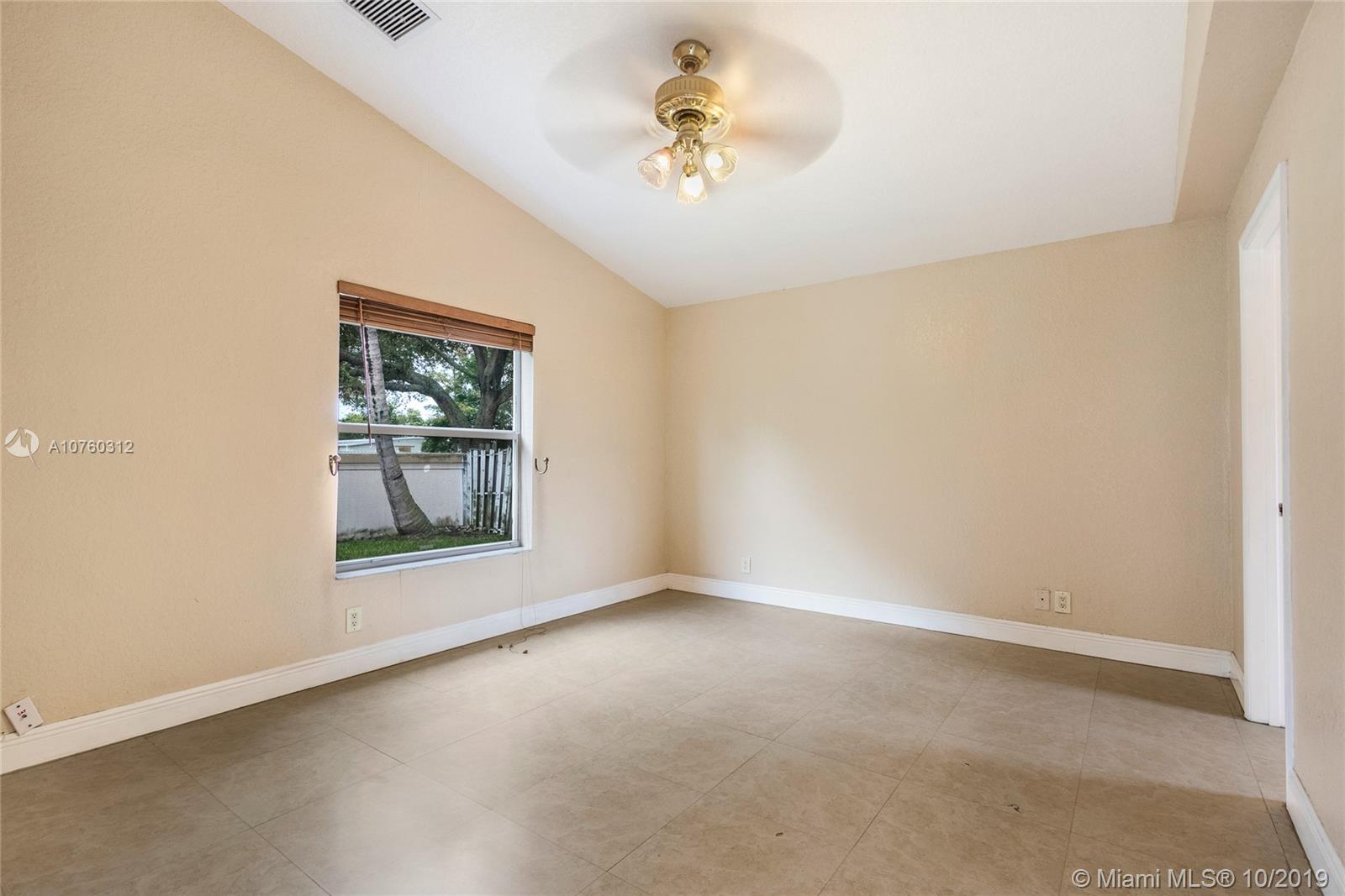 6790 Bayfront Circle Margate, FL 33063 - Photo 7 of 25