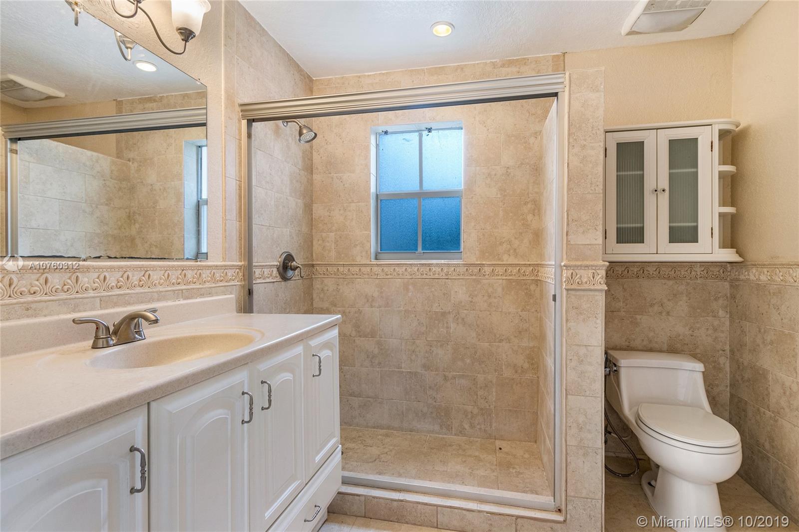 6790 Bayfront Circle Margate, FL 33063 - Photo 9 of 25