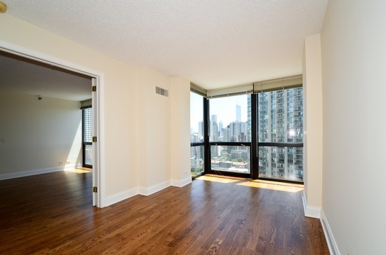 1122 North Clark Street, Unit 2909 Chicago, IL 60610 - Photo 5 of 10