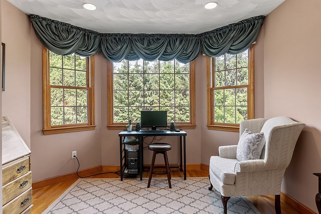 256 Simpson Road Marlborough, MA 01752 - Photo 20 of 42 Gallery Image 20