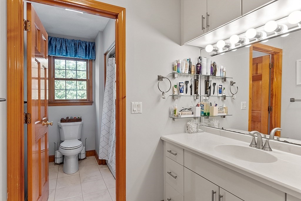 256 Simpson Road Marlborough, MA 01752 - Photo 30 of 42 Gallery Image 30