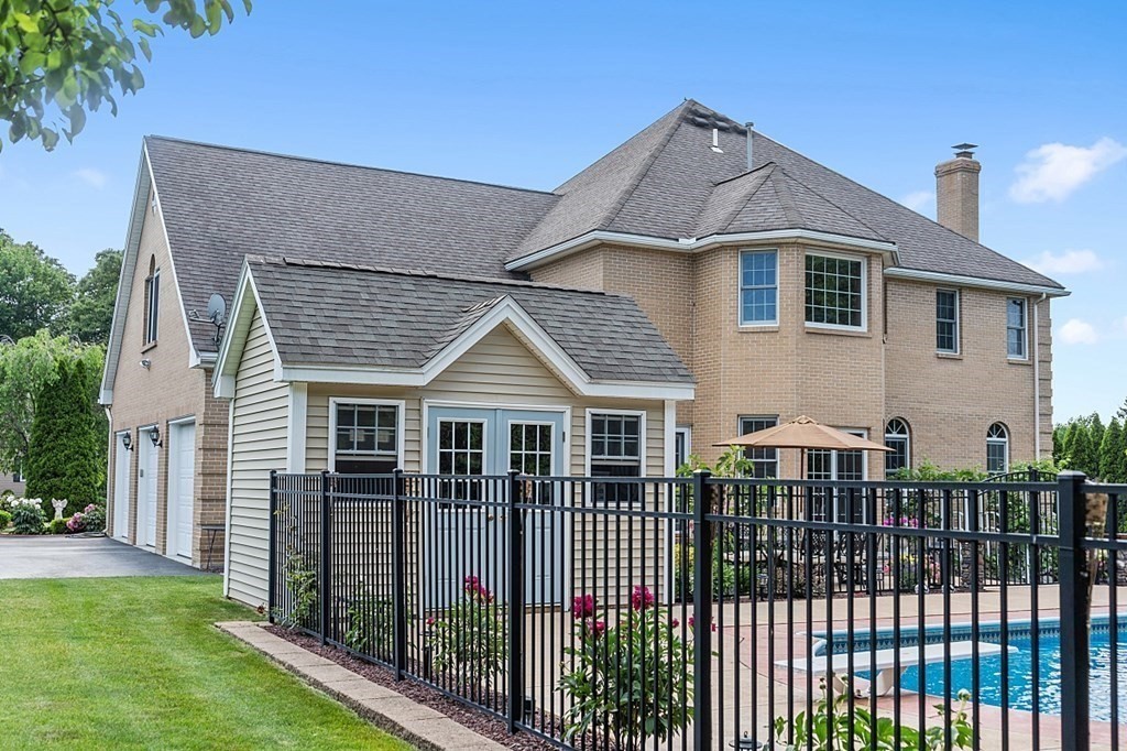 256 Simpson Road Marlborough, MA 01752 - Photo 41 of 42 Gallery Image 41
