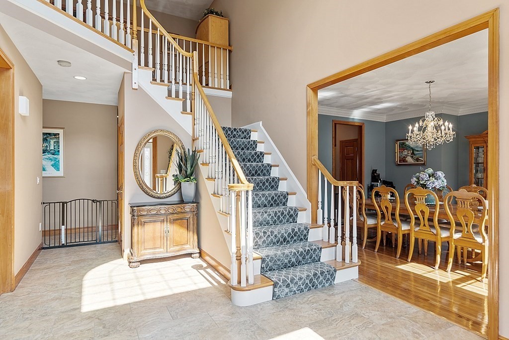 256 Simpson Road Marlborough, MA 01752 - Photo 5 of 42 Gallery Image 5