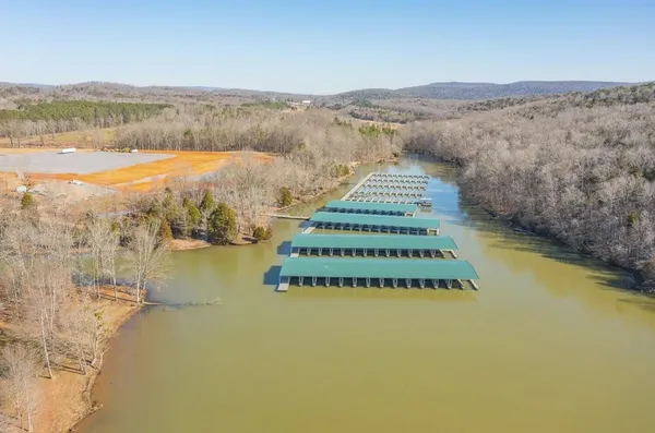 $1,499,999 | 220 Starboard Drive, Jasper, TN 37347