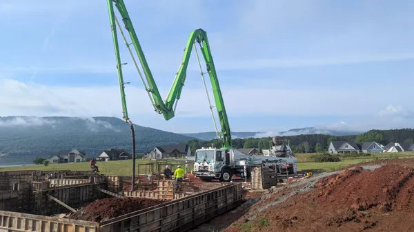 $1,499,999 | 220 Starboard Drive, Jasper, TN 37347