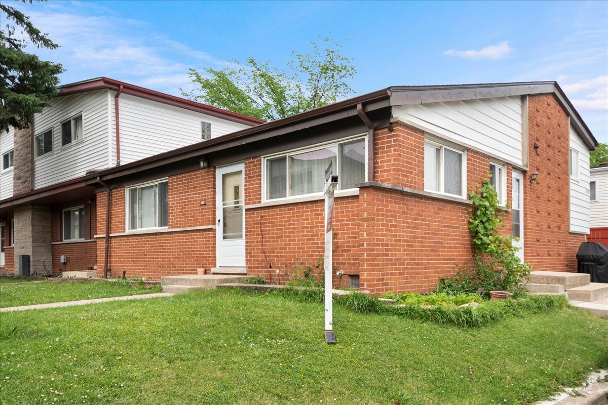 416 Glendale Road Glenview, IL 60025 - Photo 3 of 21