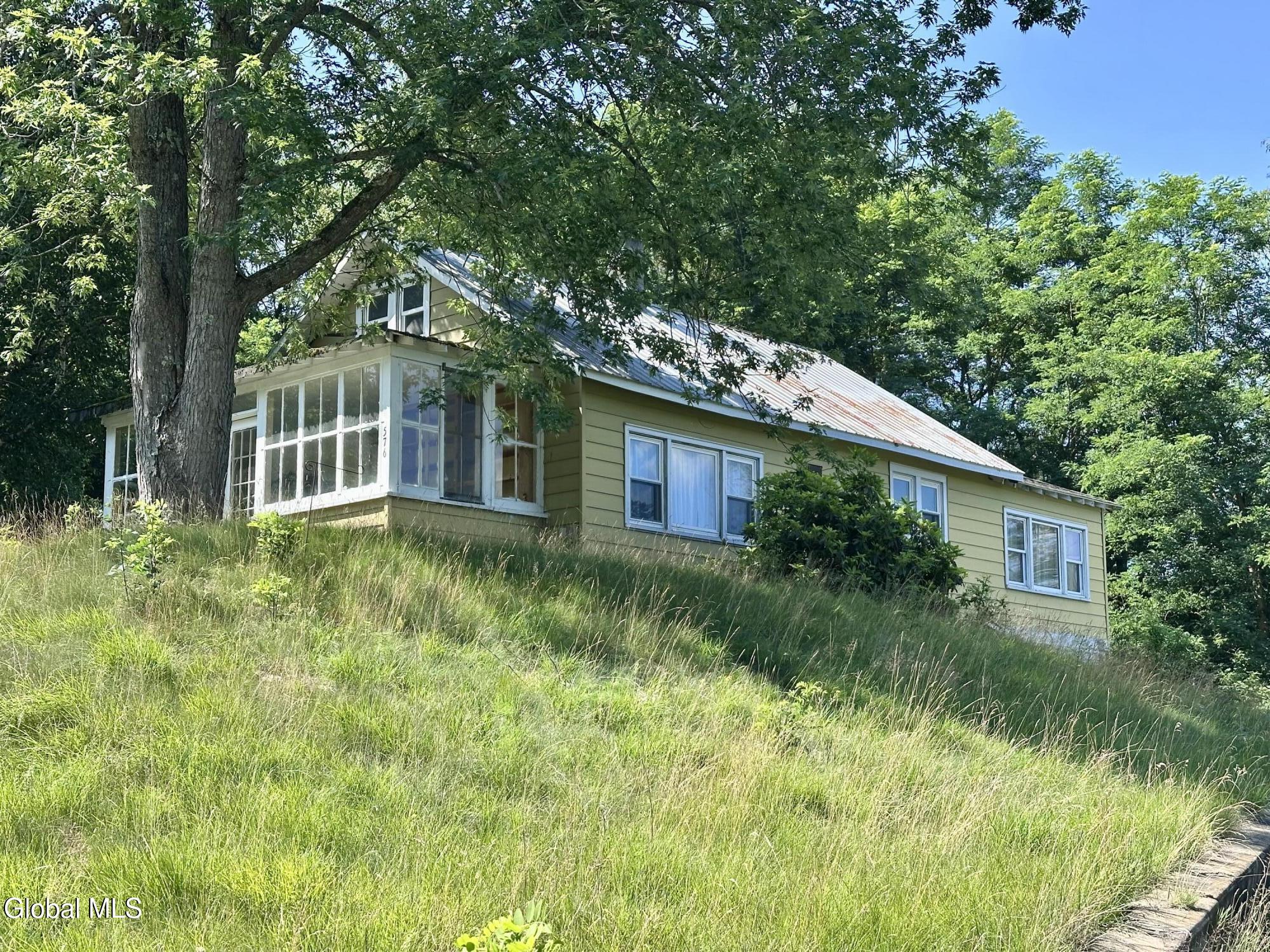 576 Main Street Corinth, NY 12822 - Photo 1 of 49 IMG_5821