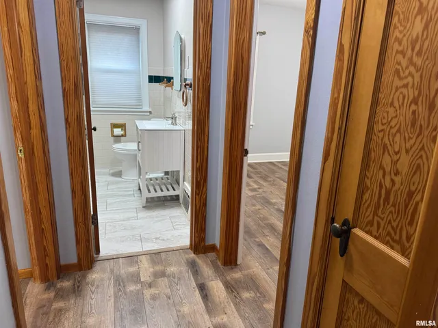 $2,500 | 1020 Brown Street, Bettendorf, IA 52722