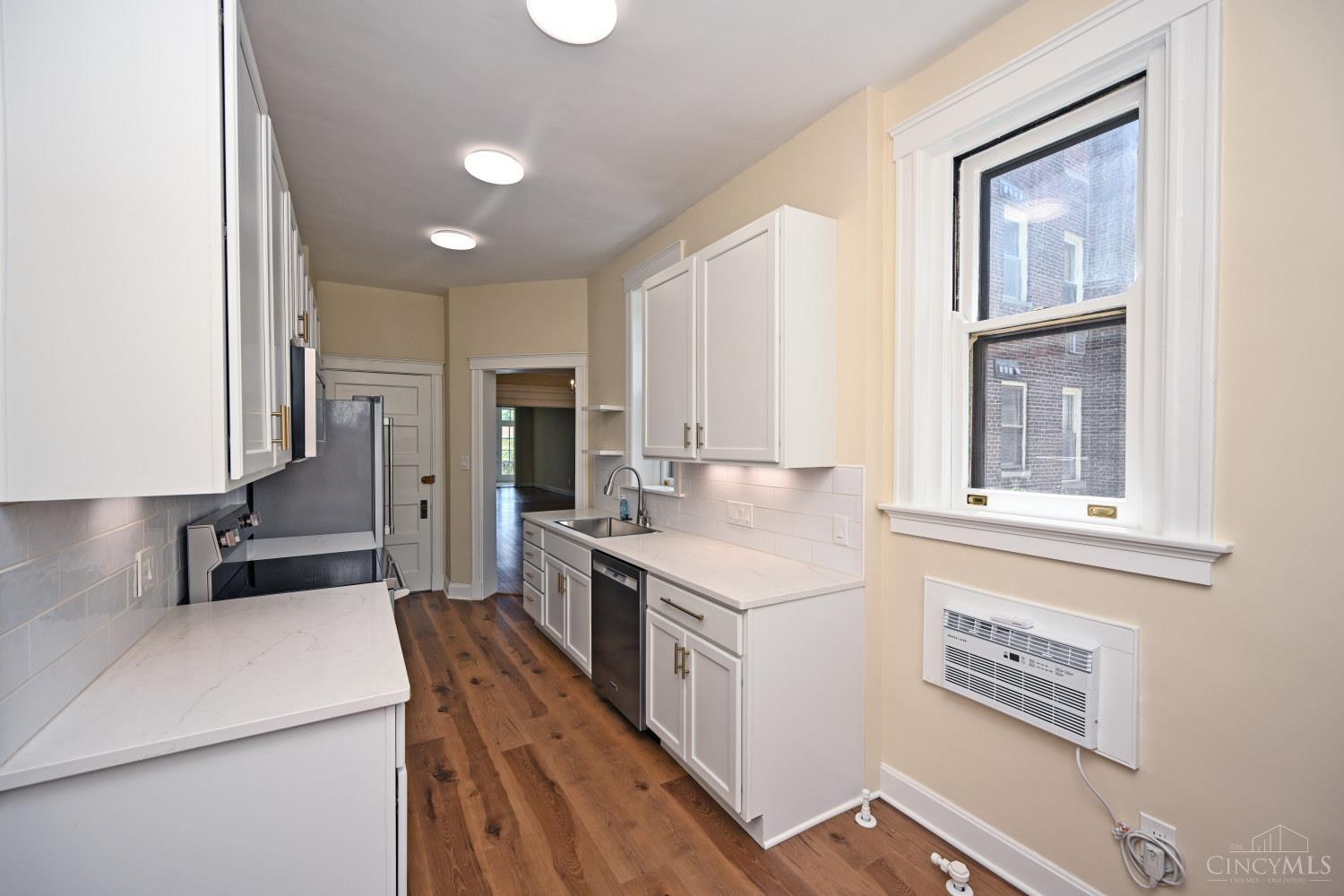 2138 Madison Road, Unit I Cincinnati, OH 45208 - Photo 26 of 41