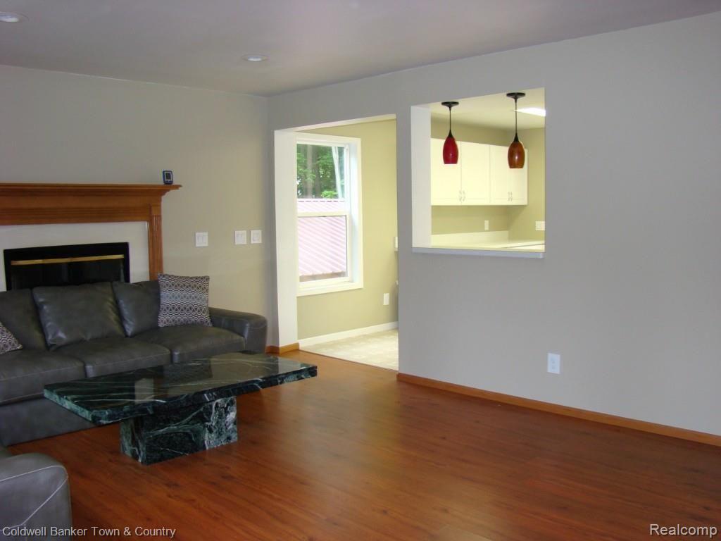 360 Harmon Road Howell, MI 48843 - Photo 12 of 34