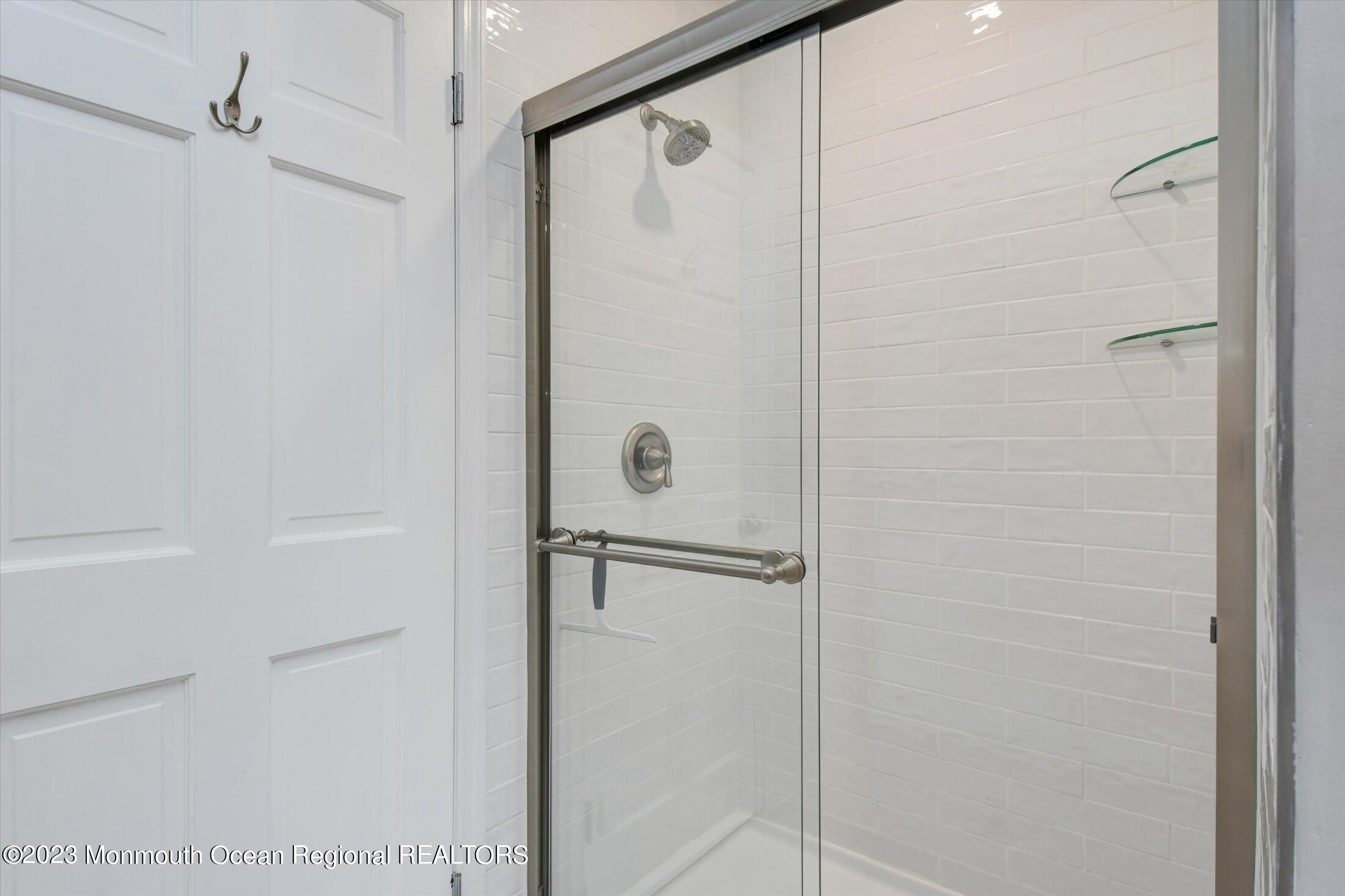 515 Seven Bridges Road Little Silver, NJ 07739 - Photo 40 of 52 40-Master Bathroom Shower