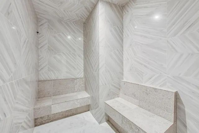 $1,690,000 | 363 East Wacker Drive, Unit 4304, Chicago, IL 60601