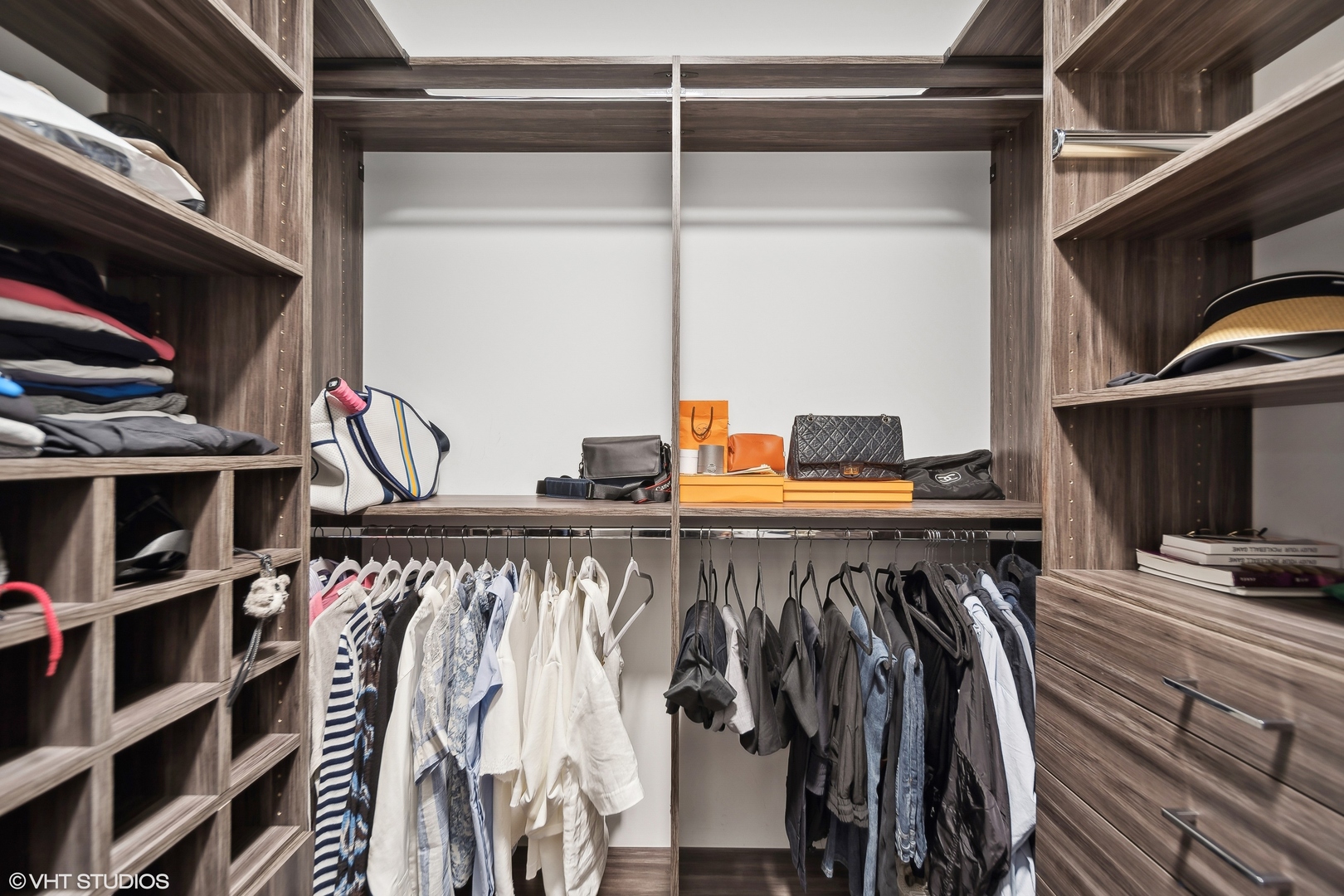 363 East Wacker Drive, Unit 4304 Chicago, IL 60601 - Photo 10 of 42