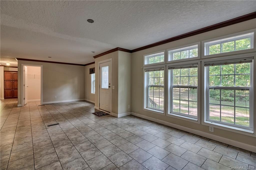 956 Pesch Road Richburg, SC 29729 - Photo 3 of 28 Gallery Image 3