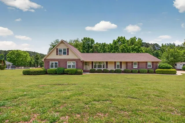 $498,800 | 304 Arcadia Drive, Anderson, SC 29621