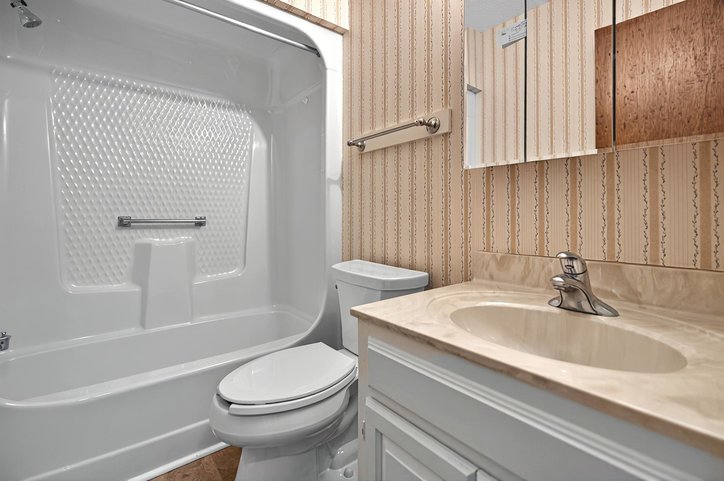 304 Arcadia Drive Anderson, SC 29621 - Photo 27 of 41 Bathroom