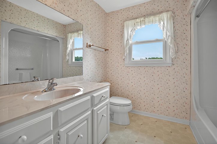 304 Arcadia Drive Anderson, SC 29621 - Photo 31 of 41 Full Bath