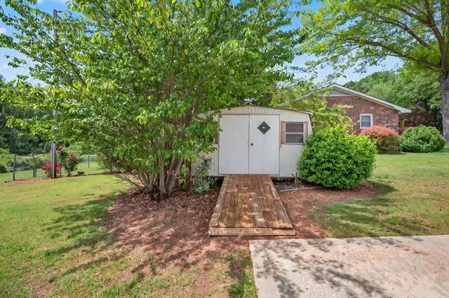 $498,800 | 304 Arcadia Drive, Anderson, SC 29621