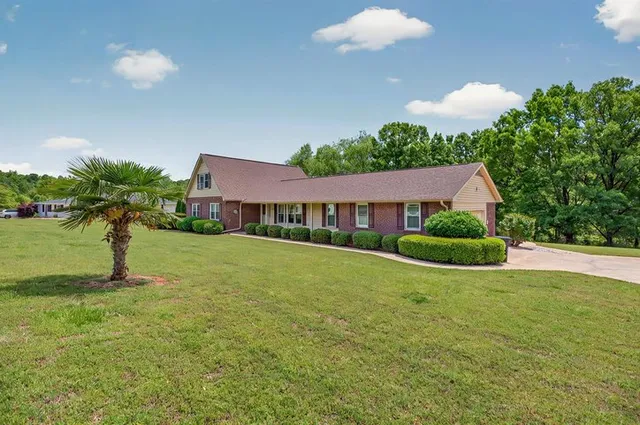 $498,800 | 304 Arcadia Drive, Anderson, SC 29621