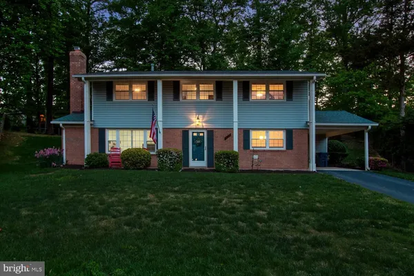 $835,000 | 9122 Steven Irving Court, Springfield, VA 22153