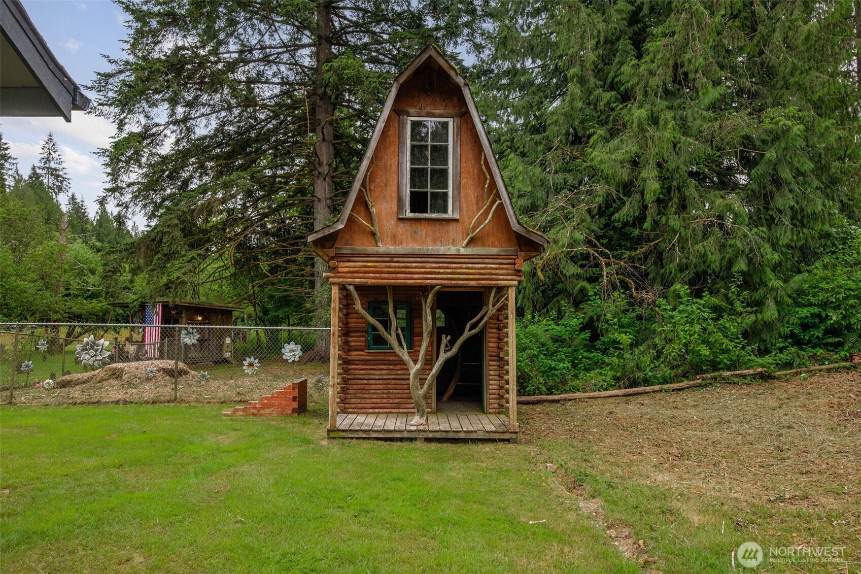 221 Russell Road Snohomish, WA 98290 - Photo 37 of 39 Gallery Image 37