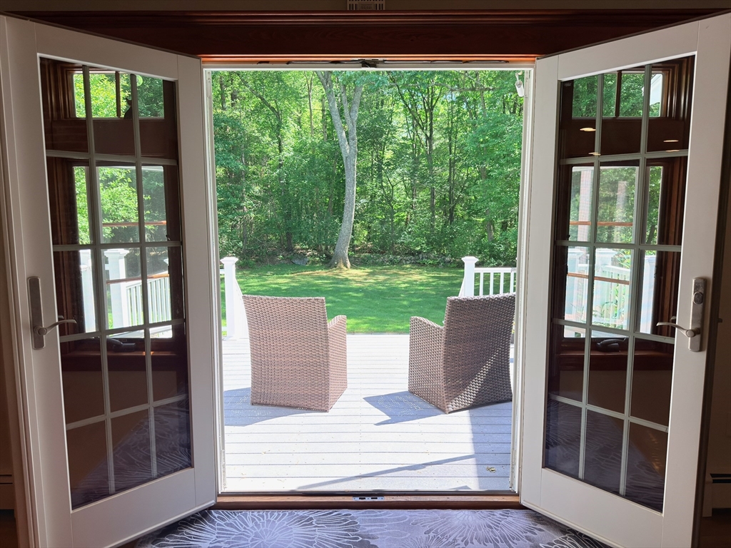 19 Bubbling Brook Road Walpole, MA 02081 - Photo 8 of 32
