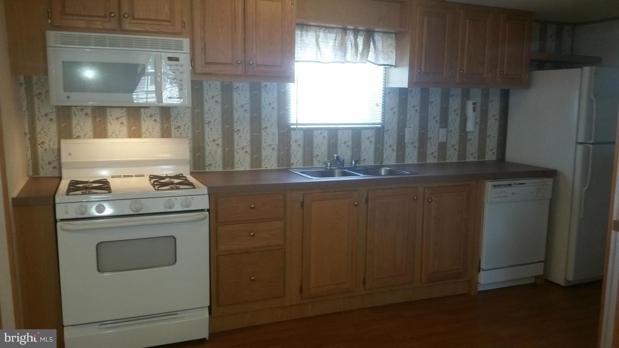 7810 Clark Road, Unit D39 Jessup, MD 20794 - Photo 10 of 29 Kitchen