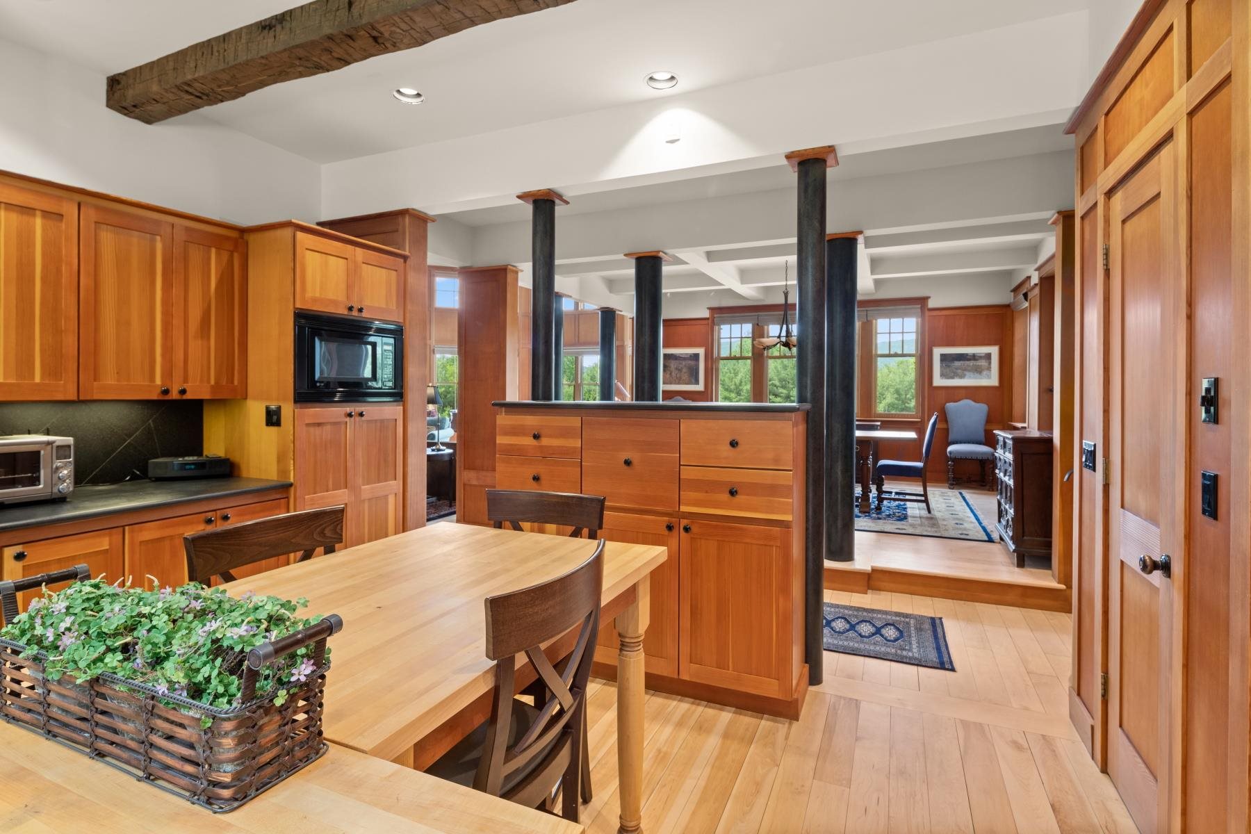 111 Thomas Pasture Road Stowe, VT 05672 - Photo 11 of 39