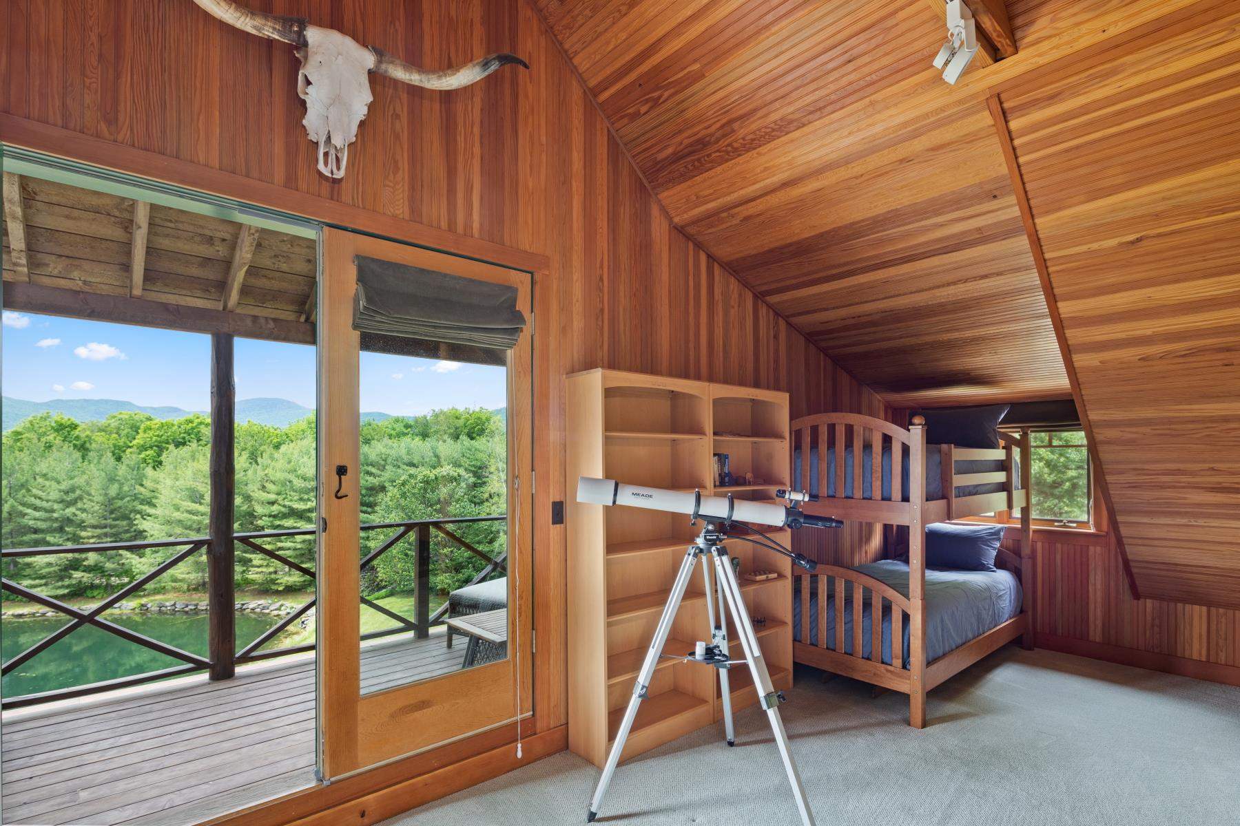 111 Thomas Pasture Road Stowe, VT 05672 - Photo 28 of 39