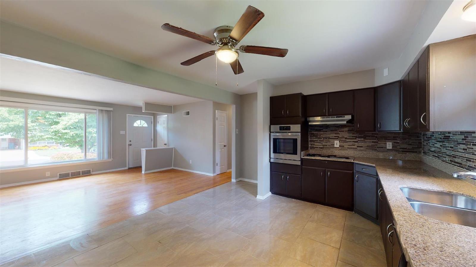 650 Derhake Road Florissant, MO 63033 - Photo 8 of 49 Gallery Image 8