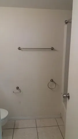 $1,375 | 2771 Riverside Drive, Unit 404A, Coral Springs, FL 33065