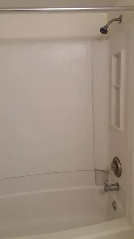 $1,375 | 2771 Riverside Drive, Unit 404A, Coral Springs, FL 33065