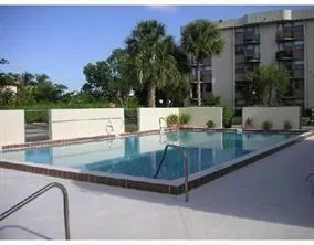 $1,375 | 2771 Riverside Drive, Unit 404A, Coral Springs, FL 33065