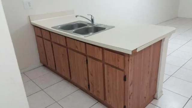 $1,375 | 2771 Riverside Drive, Unit 404A, Coral Springs, FL 33065