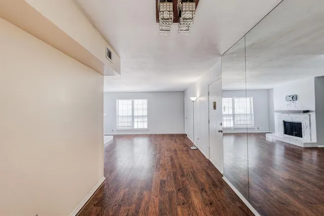 $1,400 | 12888 Montfort Drive, Unit 214, Dallas, TX 75230