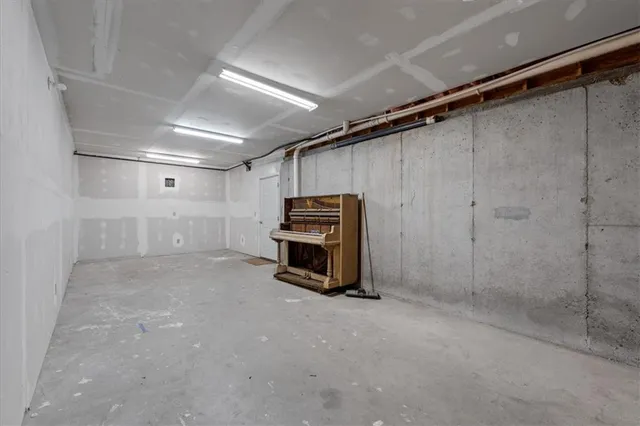 $630,000 | 300 Towne Overlook Circle, Canton, GA 30114