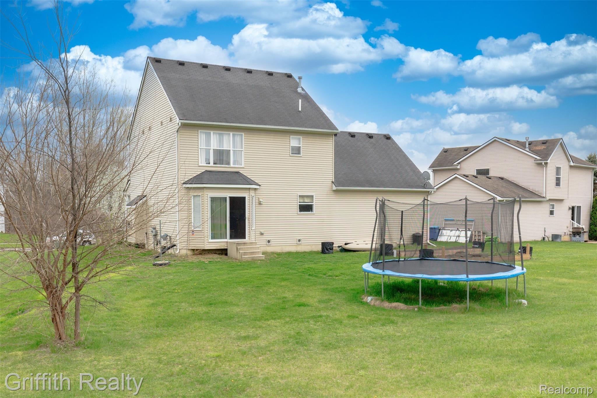 679 Hewitt Street Howell, MI 48843 - Photo 44 of 44 679 Hewitt Street-10.jpg