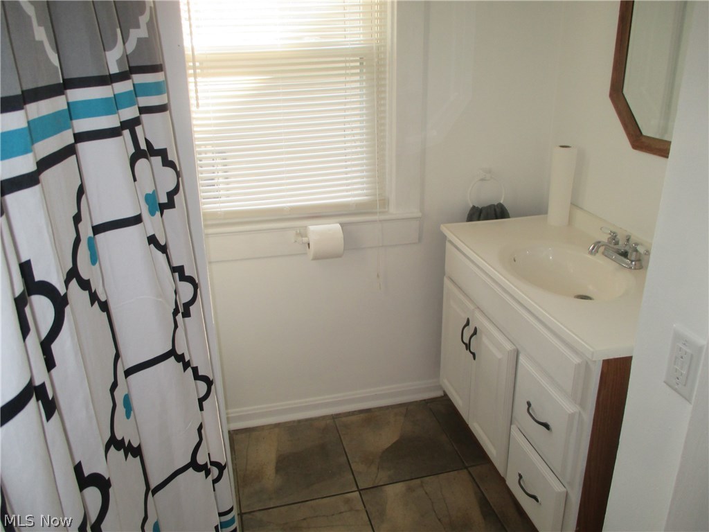 400 Elm Street Struthers, OH 44471 - Photo 11 of 11 Gallery Image 11