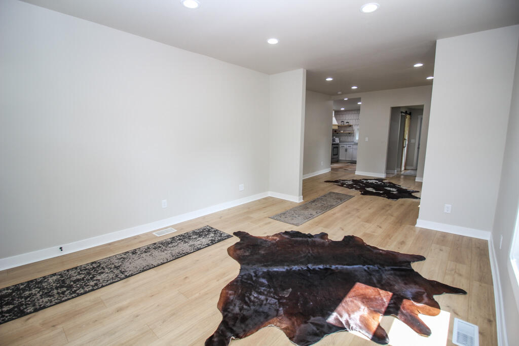 713 Oak Street Three Rivers, MI 49093 - Photo 15 of 34 Oak-20