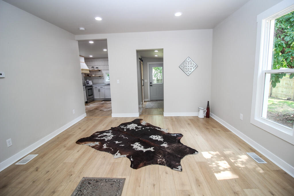 713 Oak Street Three Rivers, MI 49093 - Photo 17 of 34 Oak-18
